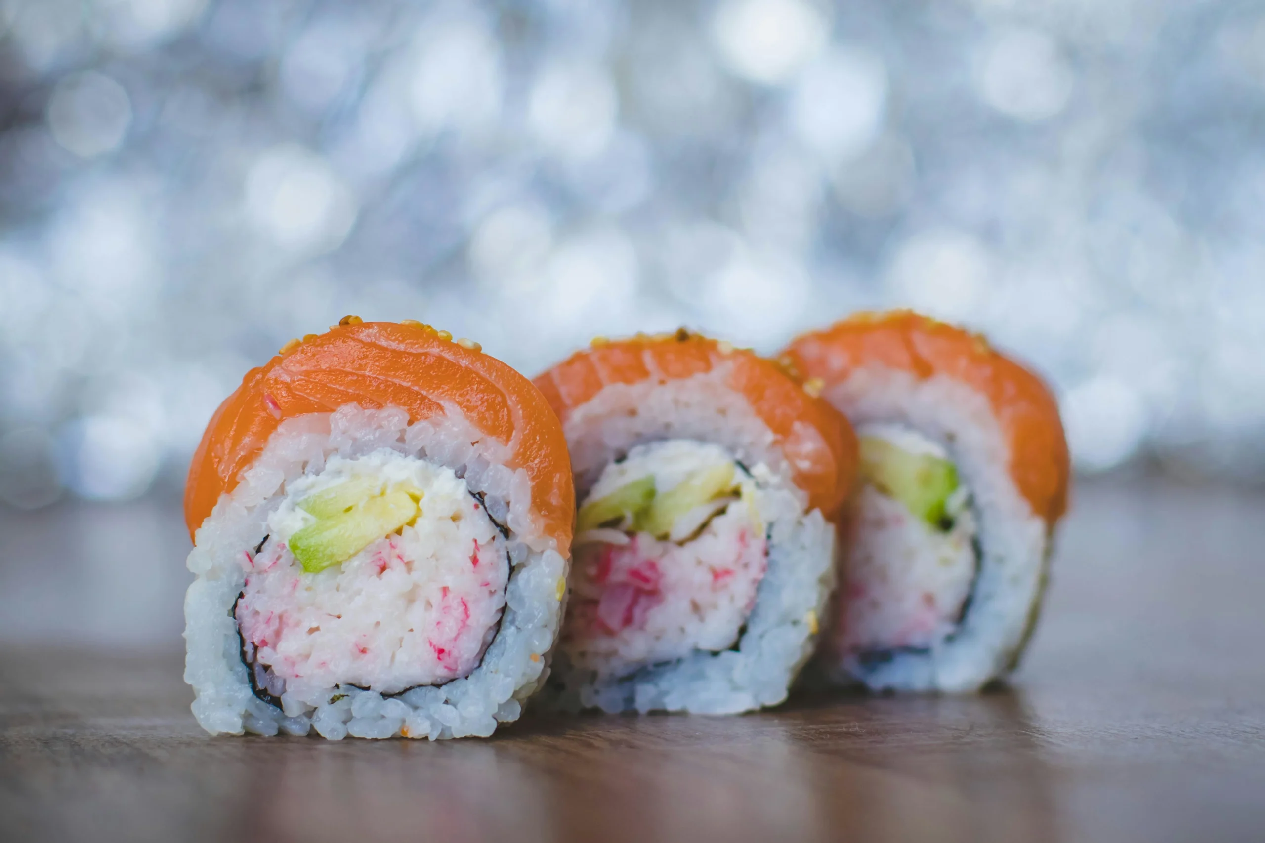 Discover 5 irresistible sushi orders topped with salmon that will tantalize your taste buds. Perfect for sushi lovers seeking new flavors and experiences