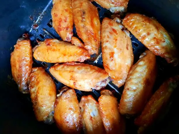 Buffalo Air Fryer Chicken Wings
